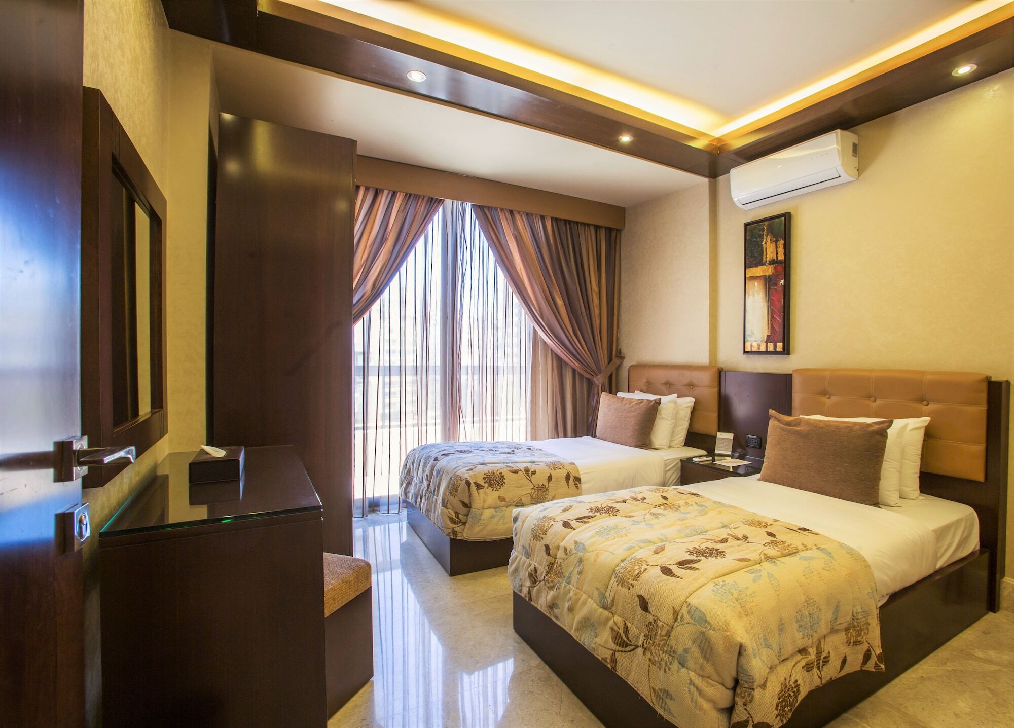 Imperial Suites Hotel Beirut Luaran gambar